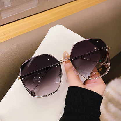 Brand Design 2024 Fashion New Polygonal Metal Sunglasses Retro Ladies Glasses Classic Trend Luxury Driving Travel Eyewear